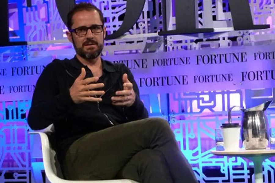 Twitter co-founder steps down from board