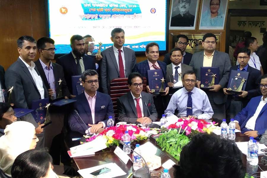 10 firms receive award for paying highest VAT at DITF