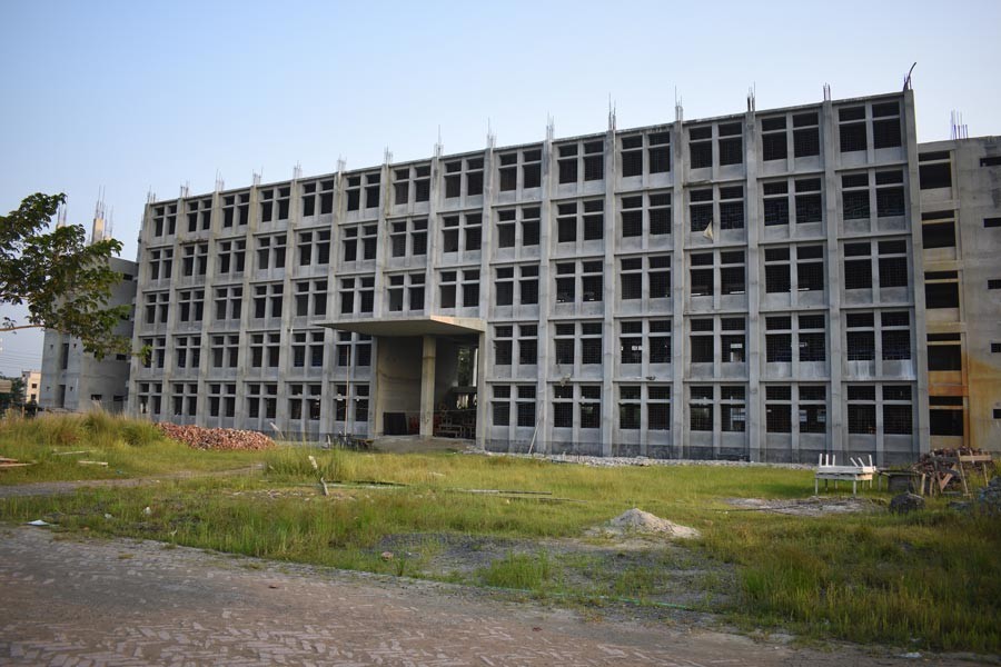 The frontal view of the academic building of Bangabandhu Science and Technology University at Ghonapara under Gopalganj Sadar        	— FE Photo