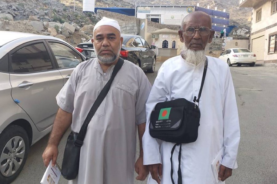 Two Bangladeshi pilgrims die in Saudi Arabia road crash