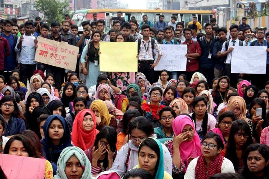 Agitating students call for countrywide class boycott