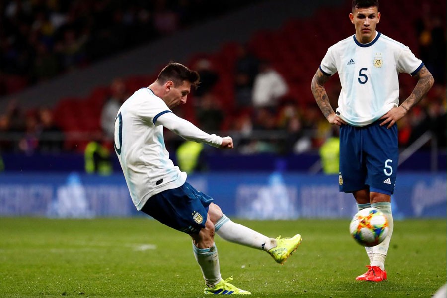 International Friendly - Argentina v Venezuela - Wanda Metropolitano, Madrid, Spain - March 22, 2019 Argentina's Lionel Messi takes a free-kick - REUTERS/Juan Medina