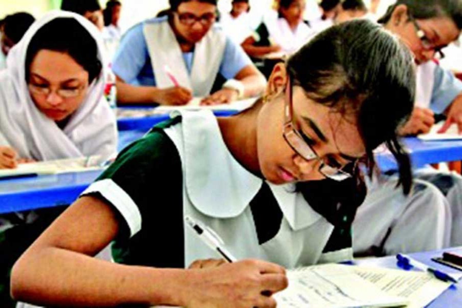 82,500 students get primary scholarships