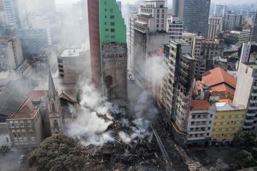 Brazil building collapse: Death toll rises to 16