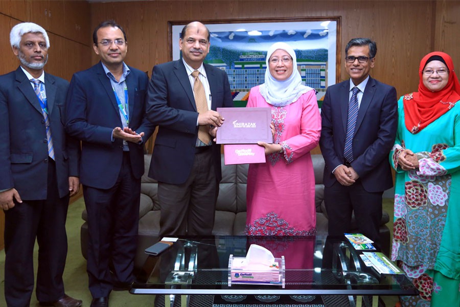 DIU signs MoU with Malaysia’s UNIRAZAK