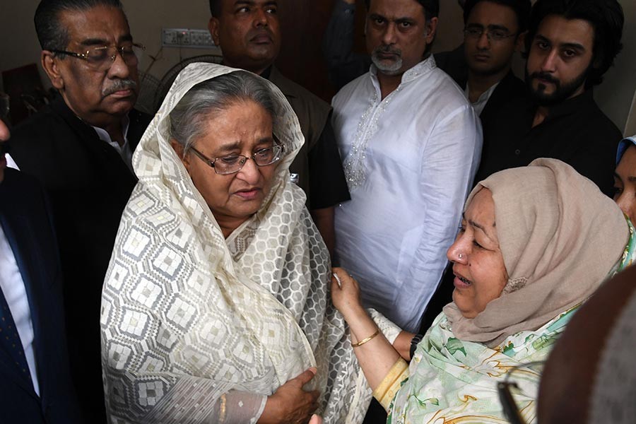 PM bids emotional farewell to Zayan