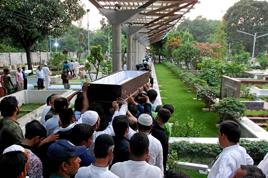 Zayan laid to rest at Banani graveyard