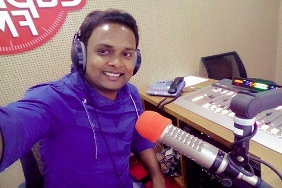 Police arrest ‘Mirakkel’ star for raping CU student