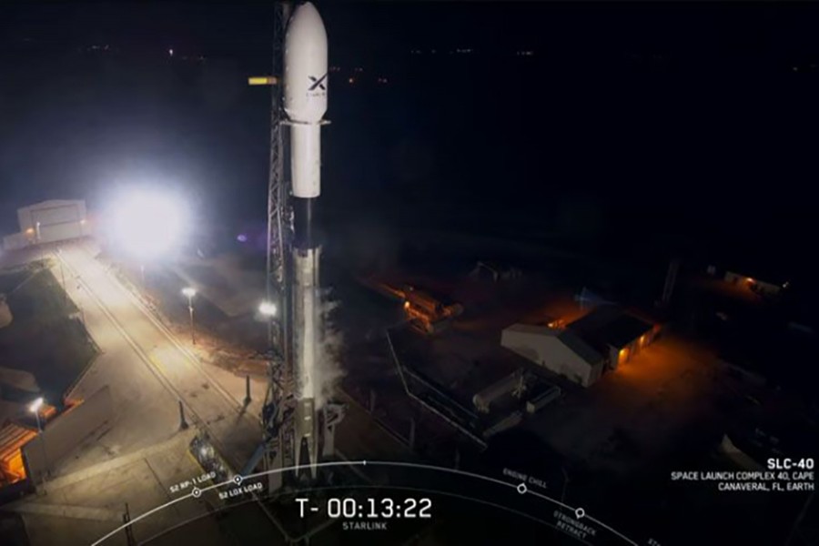 A SpaceX Falcon 9 rocket carrying the first 60 Starlink internet communications satellites stands atop the launchpad at Cape Canaveral Air Force Station, Florida during a May 15, 2019 launch attempt. SpaceX postponed the launch for 24 hours due to high winds — SpaceX photo