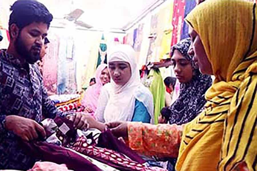 Traders witnessing record sales in Rangpur Eid markets