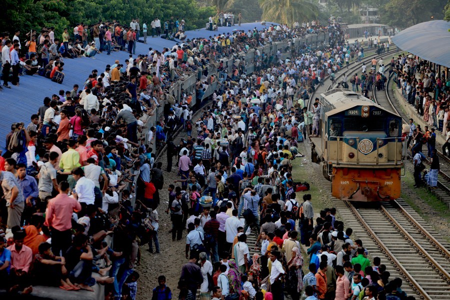 Passengers suffer due to train delays