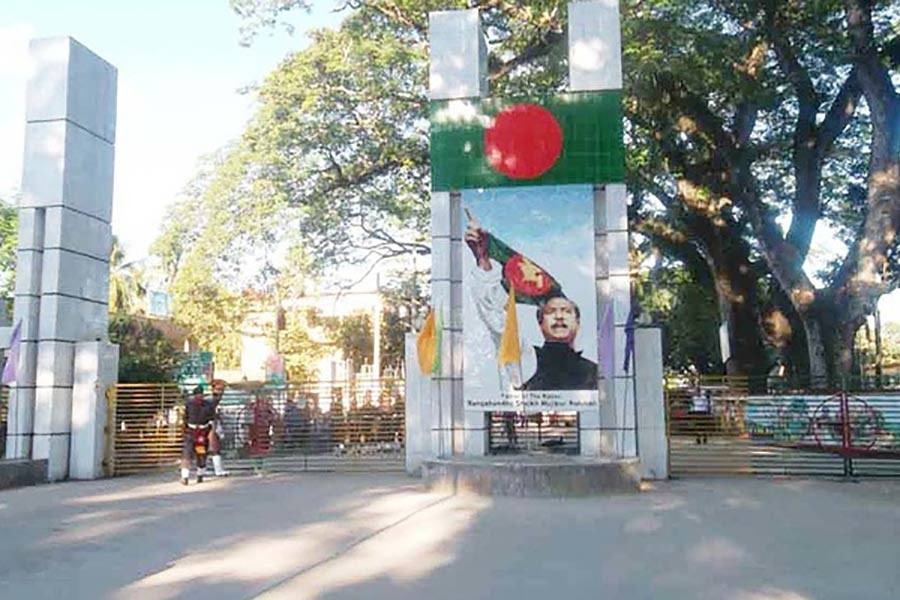 Benapole Port reopens after Eid vacation