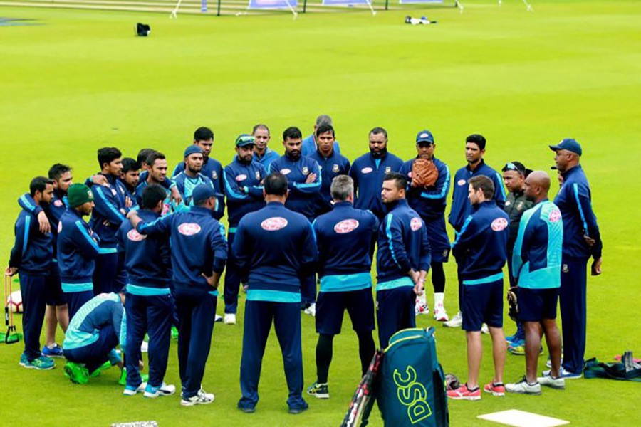 Players of Bangladesh National Cricket Team listen to the instructions from their head coach Steve Rhodes during a practice session in The Oval, London, United Kingdom recently. Photo courtesy: BCB