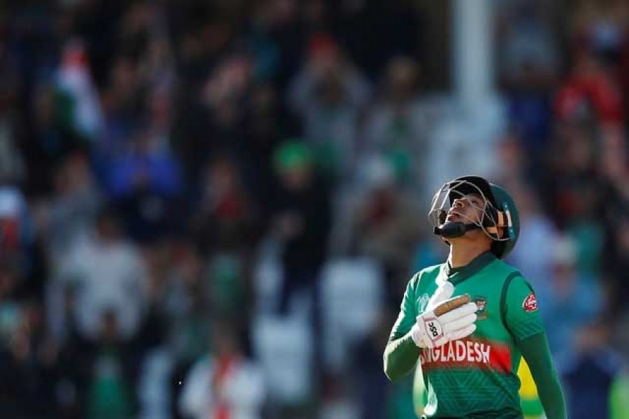 Cricket - ICC Cricket World Cup - Australia v Bangladesh - Trent Bridge, Nottingham, Britain - June 20, 2019 Bangladesh's Mushfiqur Rahim celebrates a century Action Images via Reuters