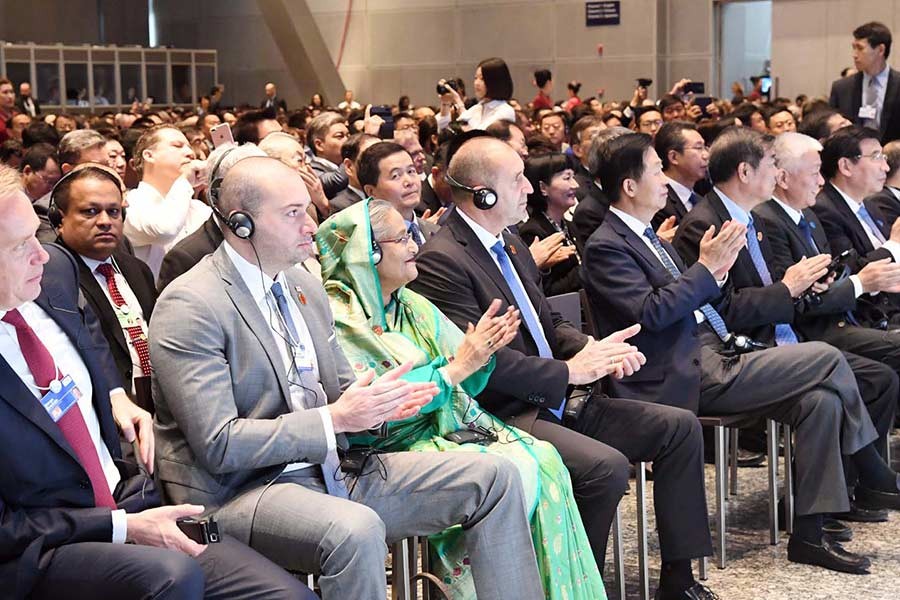 PM Hasina joins WEF Annual Meeting