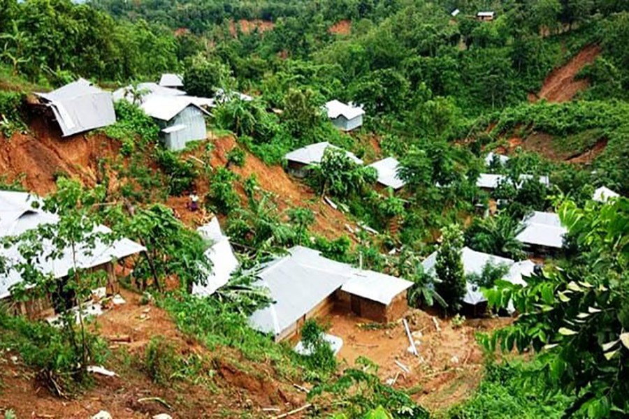 Heavy rain forecast triggers fear of landslides in Chattogram