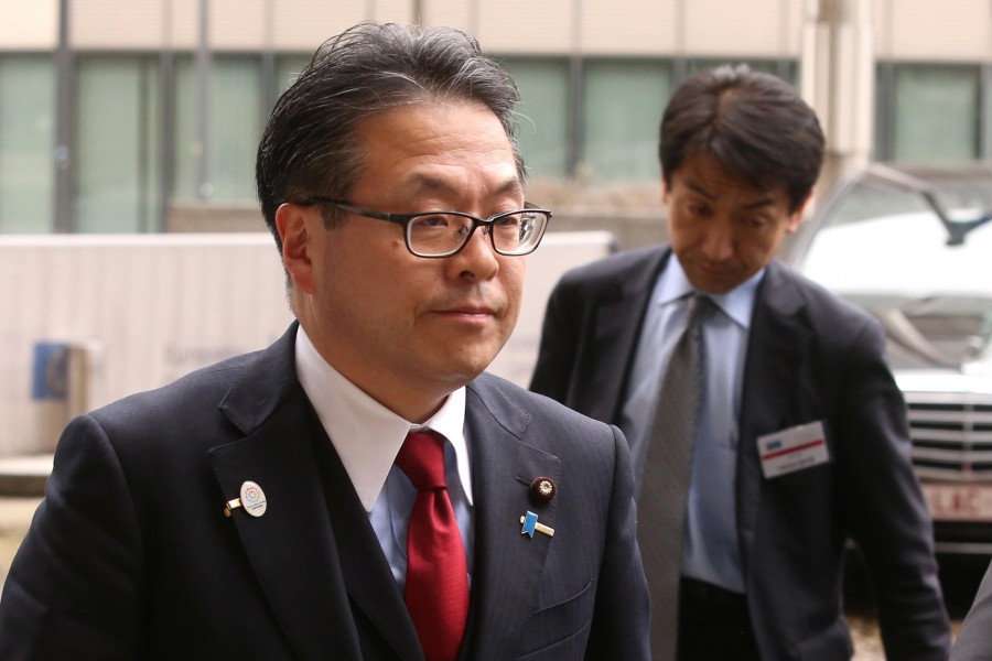 Japan's Minister of Economy, Trade and Industry Hiroshige Seko arrives at the European Commission headquarters ahead of a meeting with European Trade Commissioner Cecilia Malmstrom and US Trade Representative Robert Lighthizer, to discuss steel overcapacity, in Brussels, Belgium March 10, 2018 - REUTERS/Francois Walschaerts