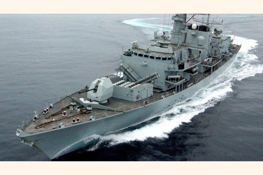 Iranian boats 'tried to intercept UK tanker'