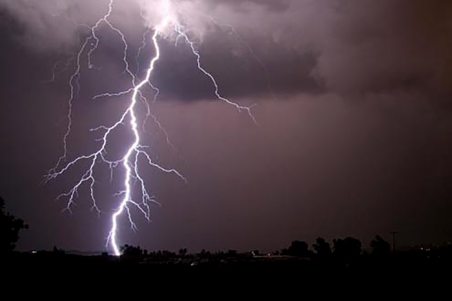 Lightning strike leaves four dead in Pabna
