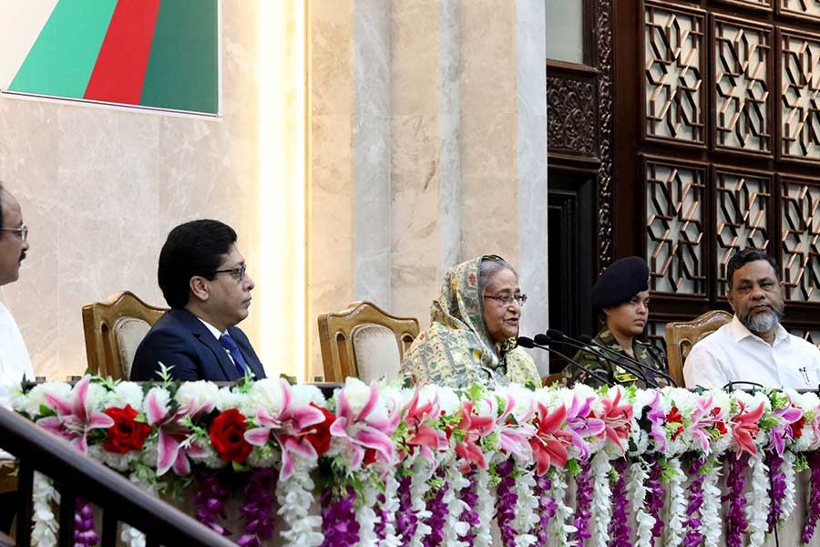 PM issues 30-point directive to DCs