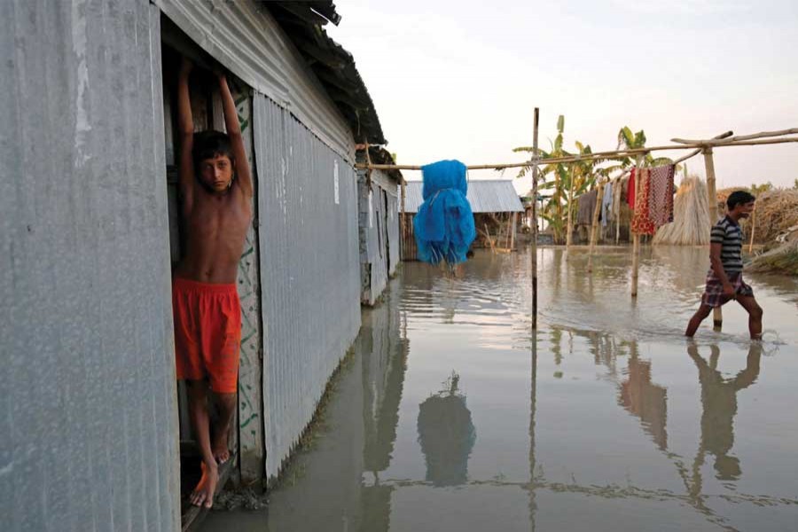 Six die as flood worsens in Kurigram