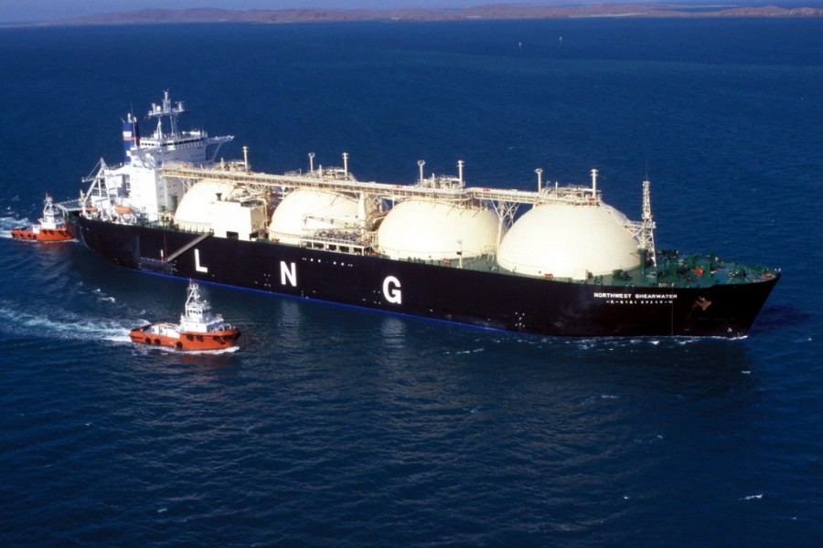 Dhaka eyes one-fourth of LNG imports from spot market