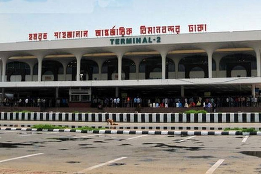 Sudden power outage hits Dhaka airport