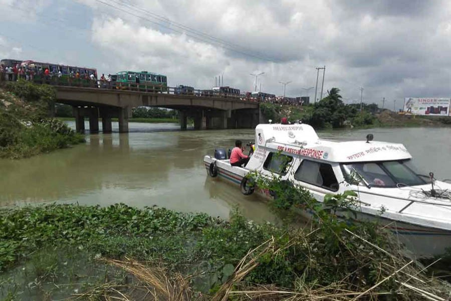 Taxicab falls into canal in Savar: Rescue operation continues