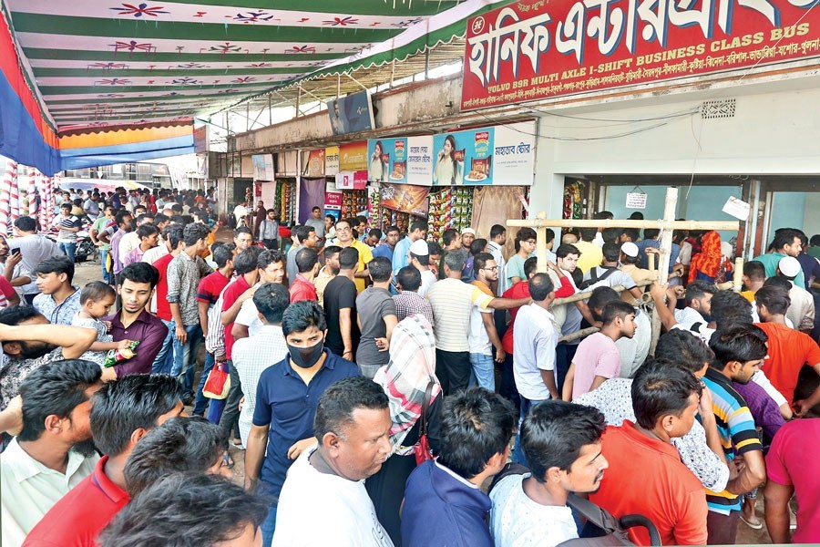 Advance bus ticket sales start ahead of Eid