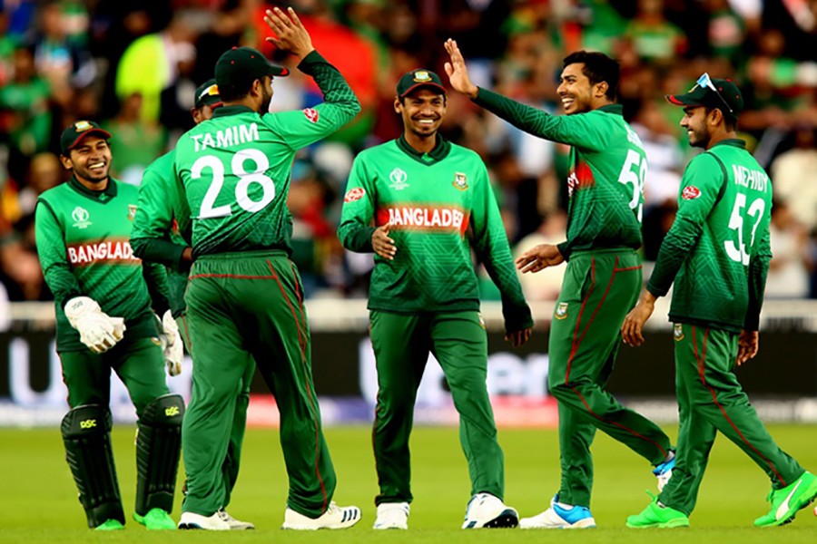 Bangladesh lose toss, asked to bowl first