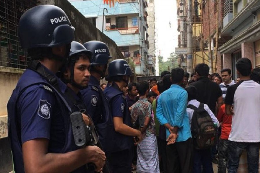 Five of a family held in city over ‘militant link’