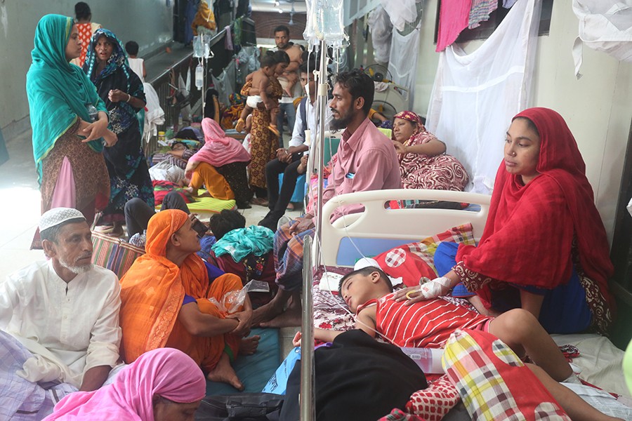 Dengue virus infecting 100 people each hour