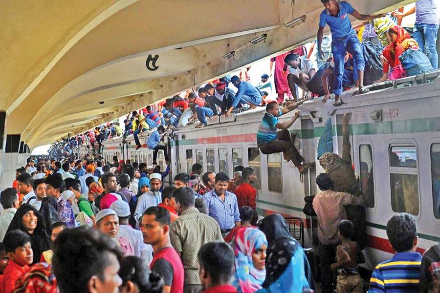 Railway's special Eid service fails to halt bleeding