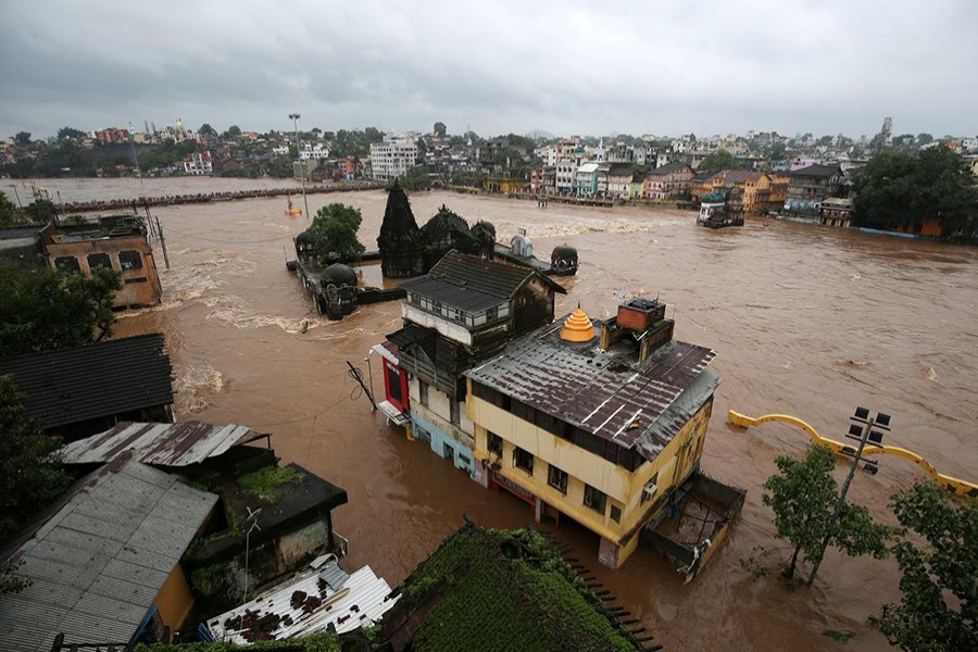 Floods kill 16, displace thousands in India's Maharashtra