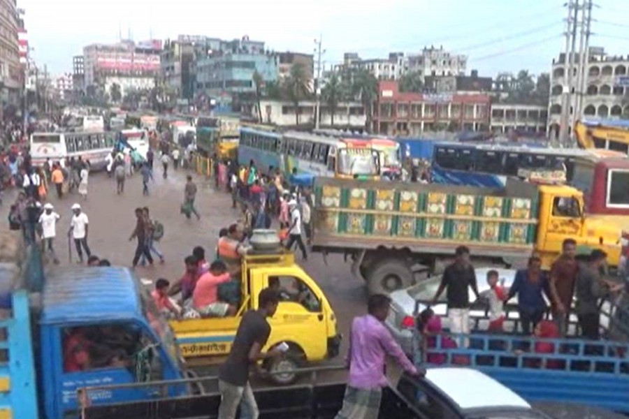 Vehicles moving slowly on Dhaka-M’singh highway