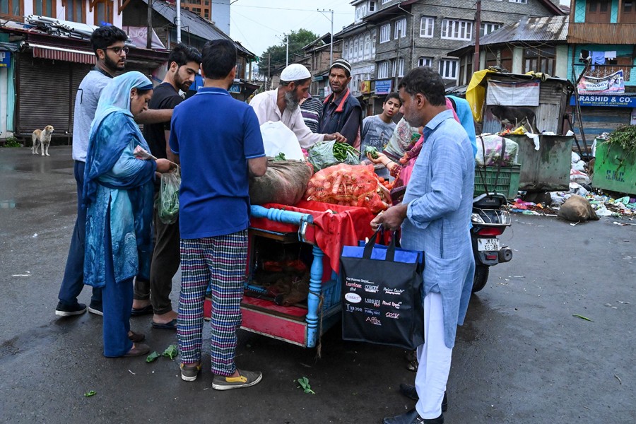 Some signs of normality return to Kashmir