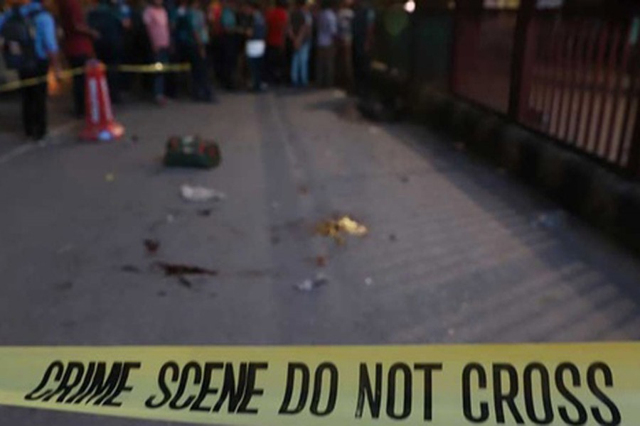 IS claims bomb attack on police in Dhaka