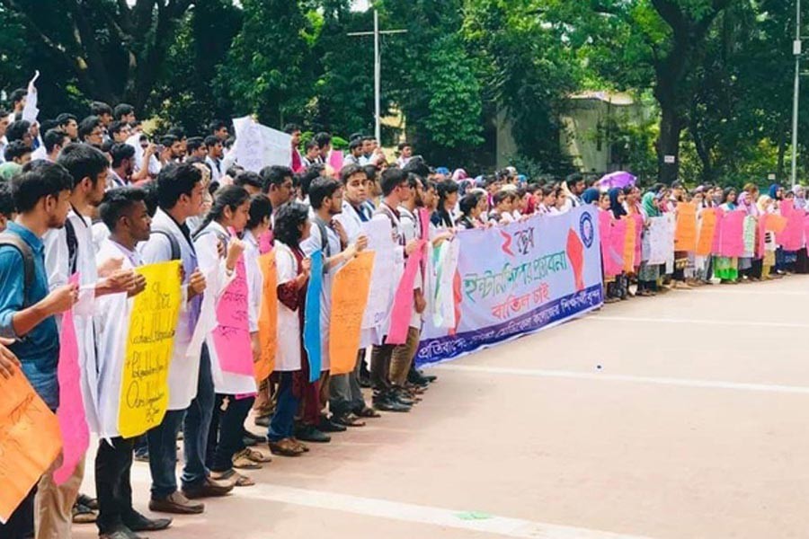 Govt retracts extended medical internship proposal amid protest