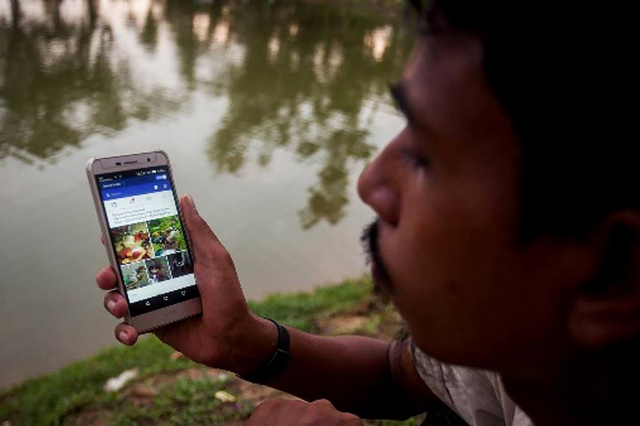 Govt curbs 3G, 4G services at Rohingya camps, surrounding areas
