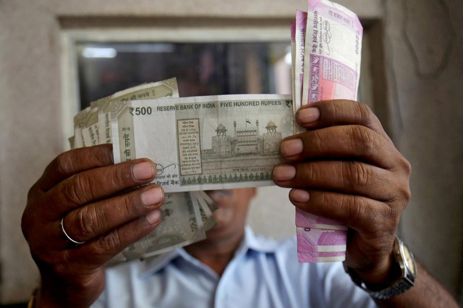 Indian rupee unlikely to gain traction: Poll