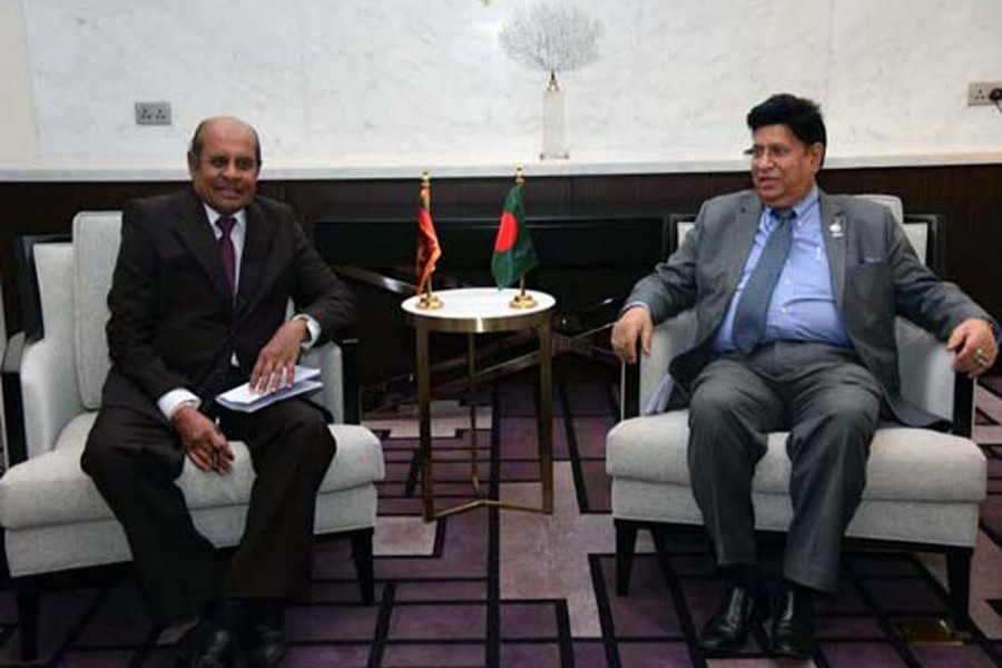 Momen for enhancing business link with Sri Lanka