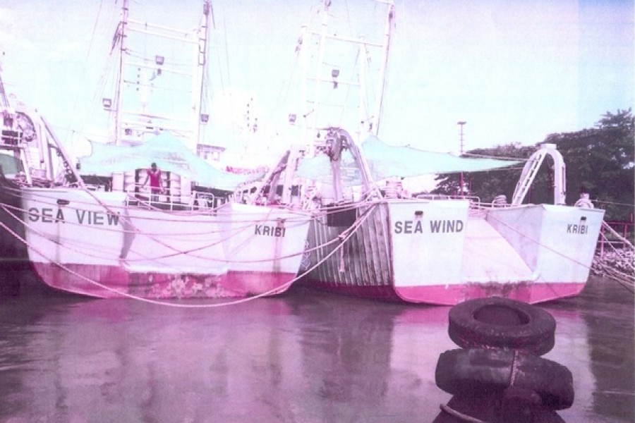 BD investigating two foreign fishing boats over ‘false declaration’