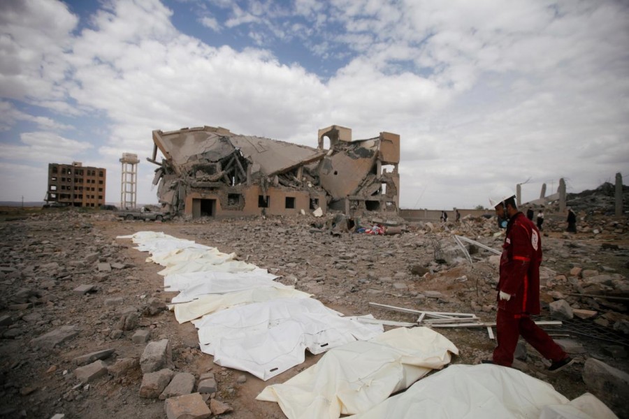 Saudi-led airstrikes kill five civilians in Yemen