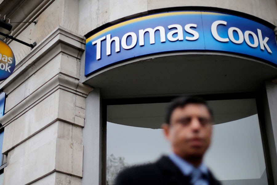 Thomas Cook collapses, stranding hundreds of thousands