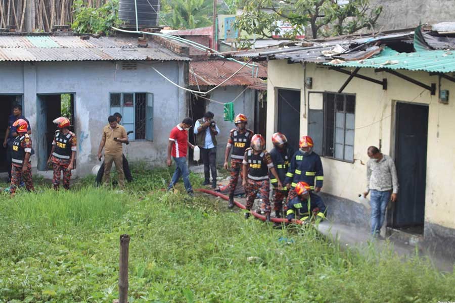 Police recover explosives from Narayanganj ‘militant hideout’