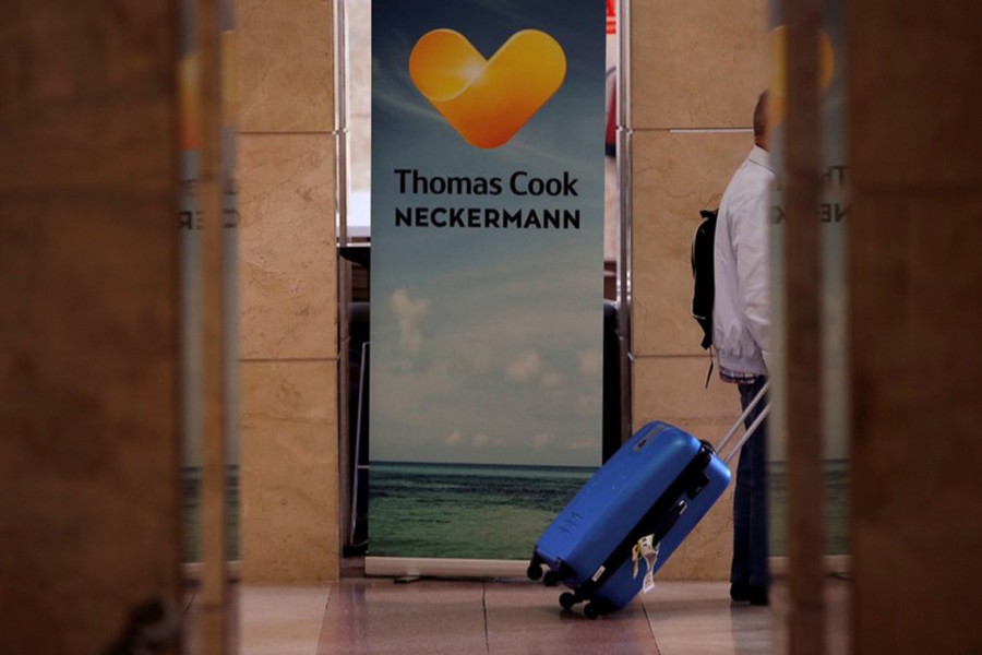 UK plans to fly 135,300 people back after Thomas Cook collapse