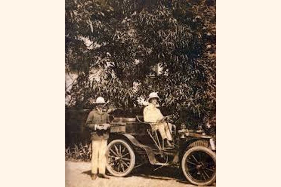 Car of Nawab Salimullah of Dhaka (1904). — Photo courtesy: Facebook