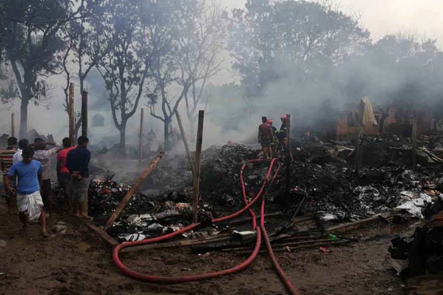 Fire guts eight Jhut warehouses in Gazipur