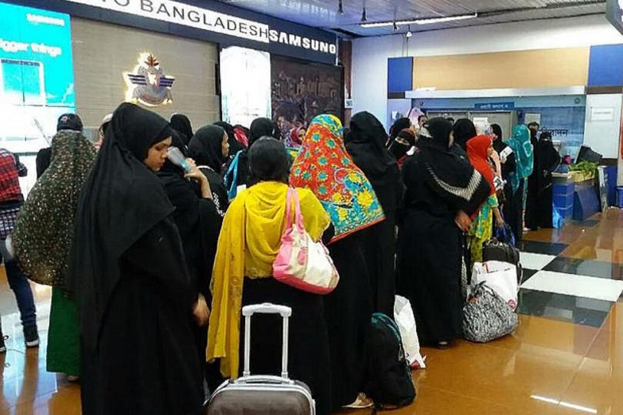 Outflow of women workers up