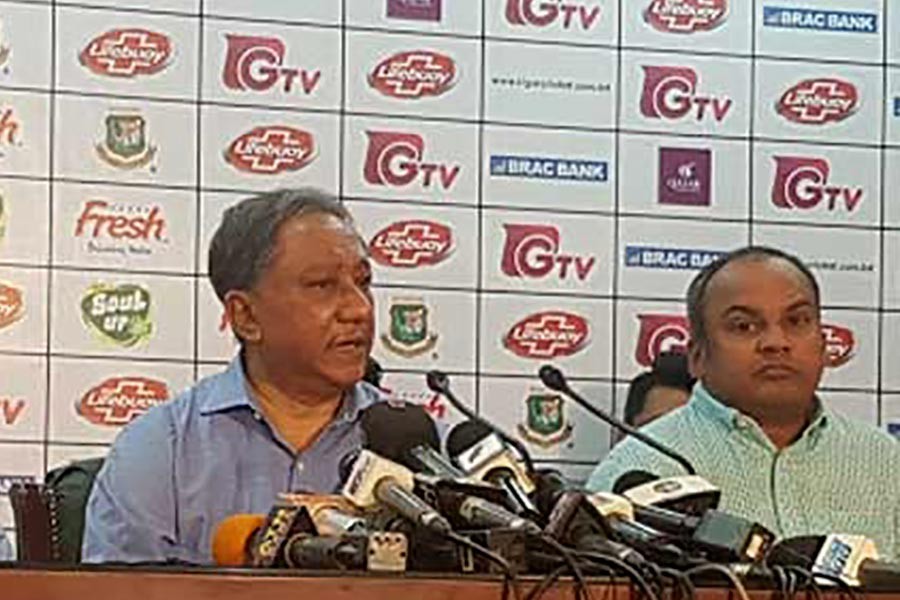 Bangladesh Cricket Board President Nazmul Hassan Papon addressing a press conference in Dhaka on Tuesday. -bdnews24.com photo